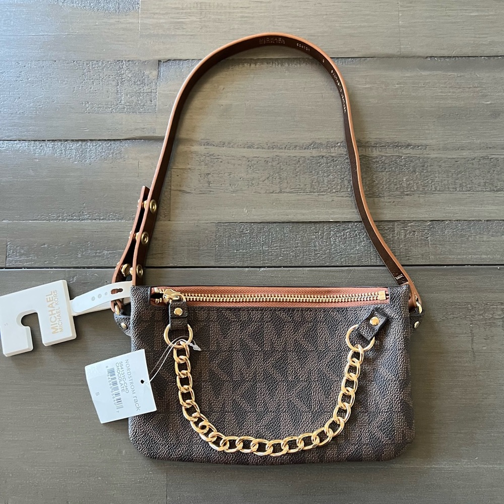 MICHAEL KORS pull chain belt bag